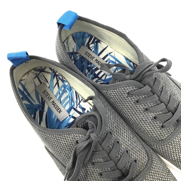 Steve Madden | Fauster Canvas Lace Up Sneaker Gray - Picture 6 of 8